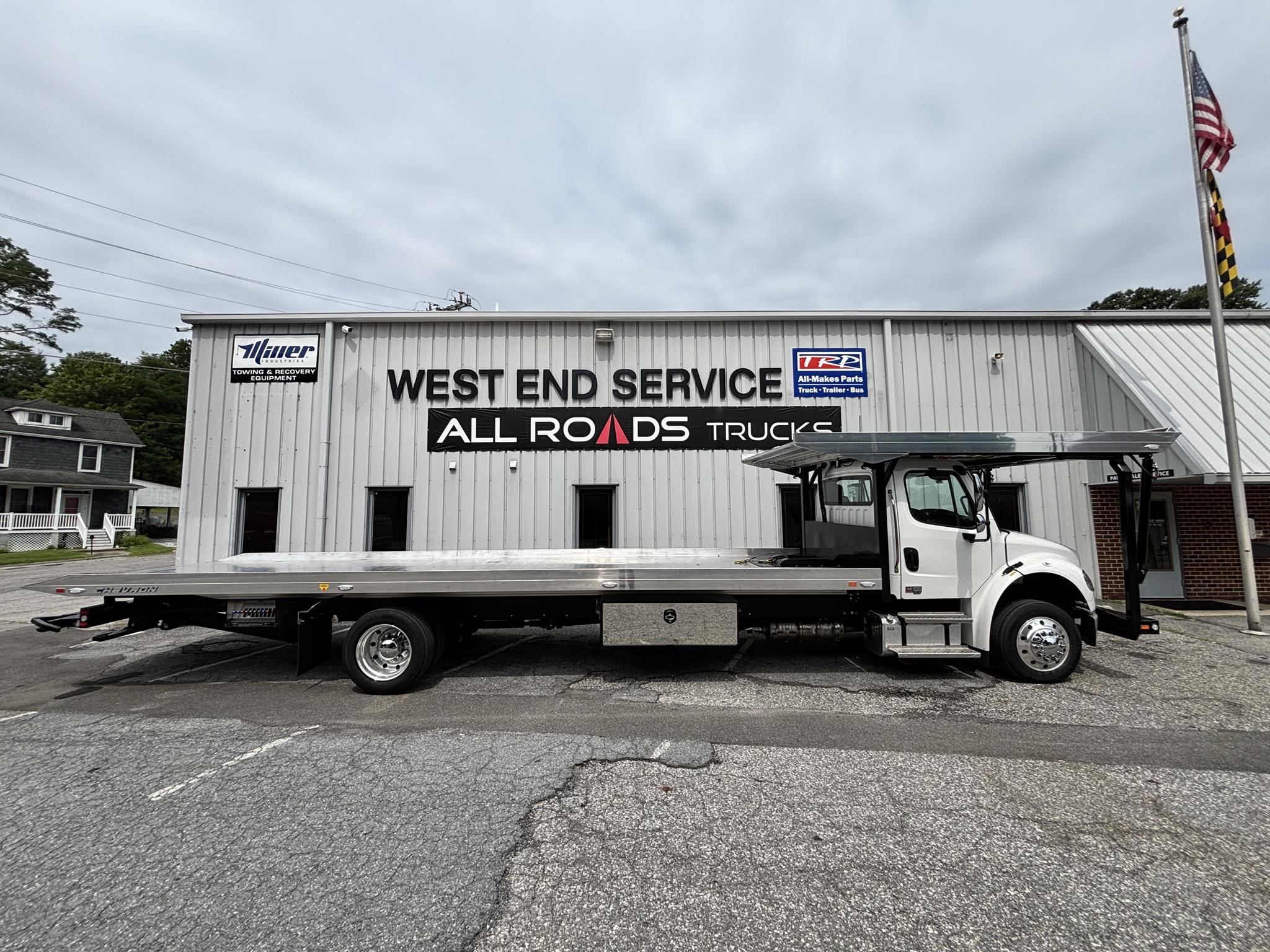 2027 FREIGHTLINER M2 106 thumbnail 2