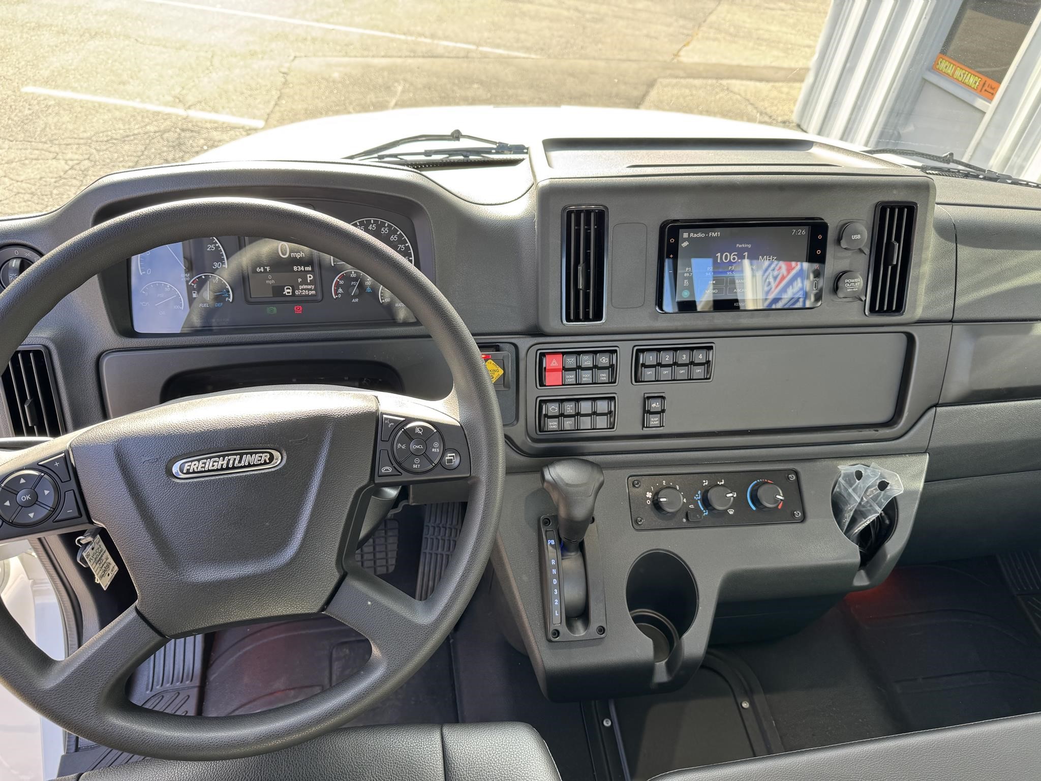 2026 FREIGHTLINER M2 106 thumbnail 6