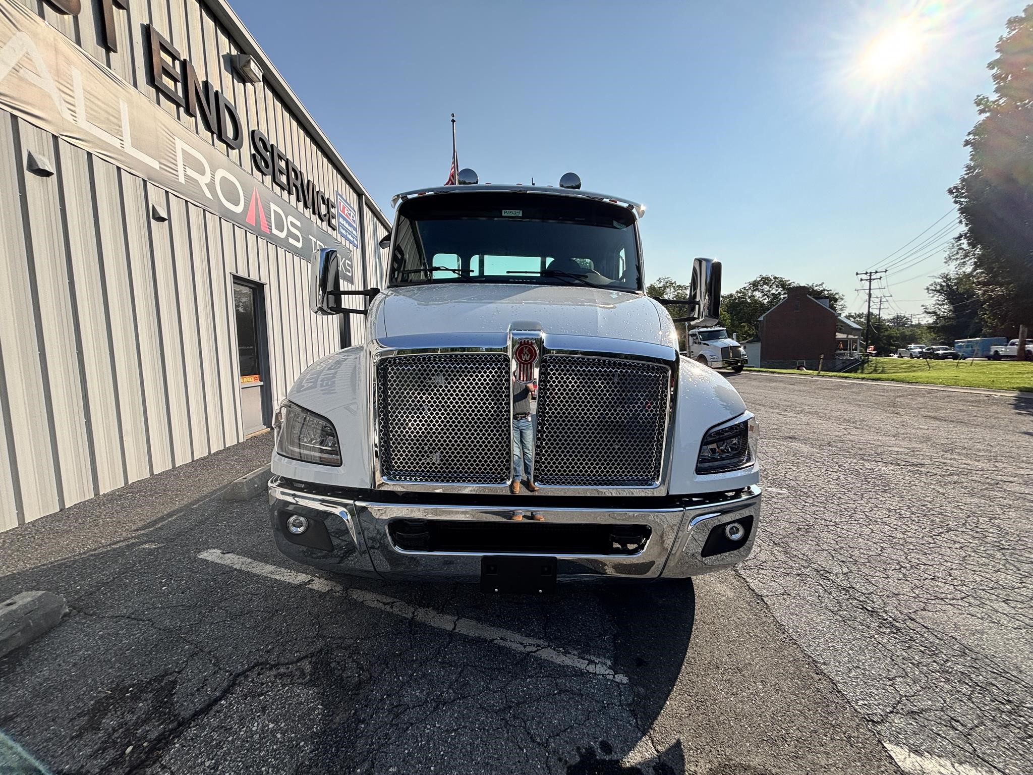 2027 KENWORTH T280 thumbnail 3