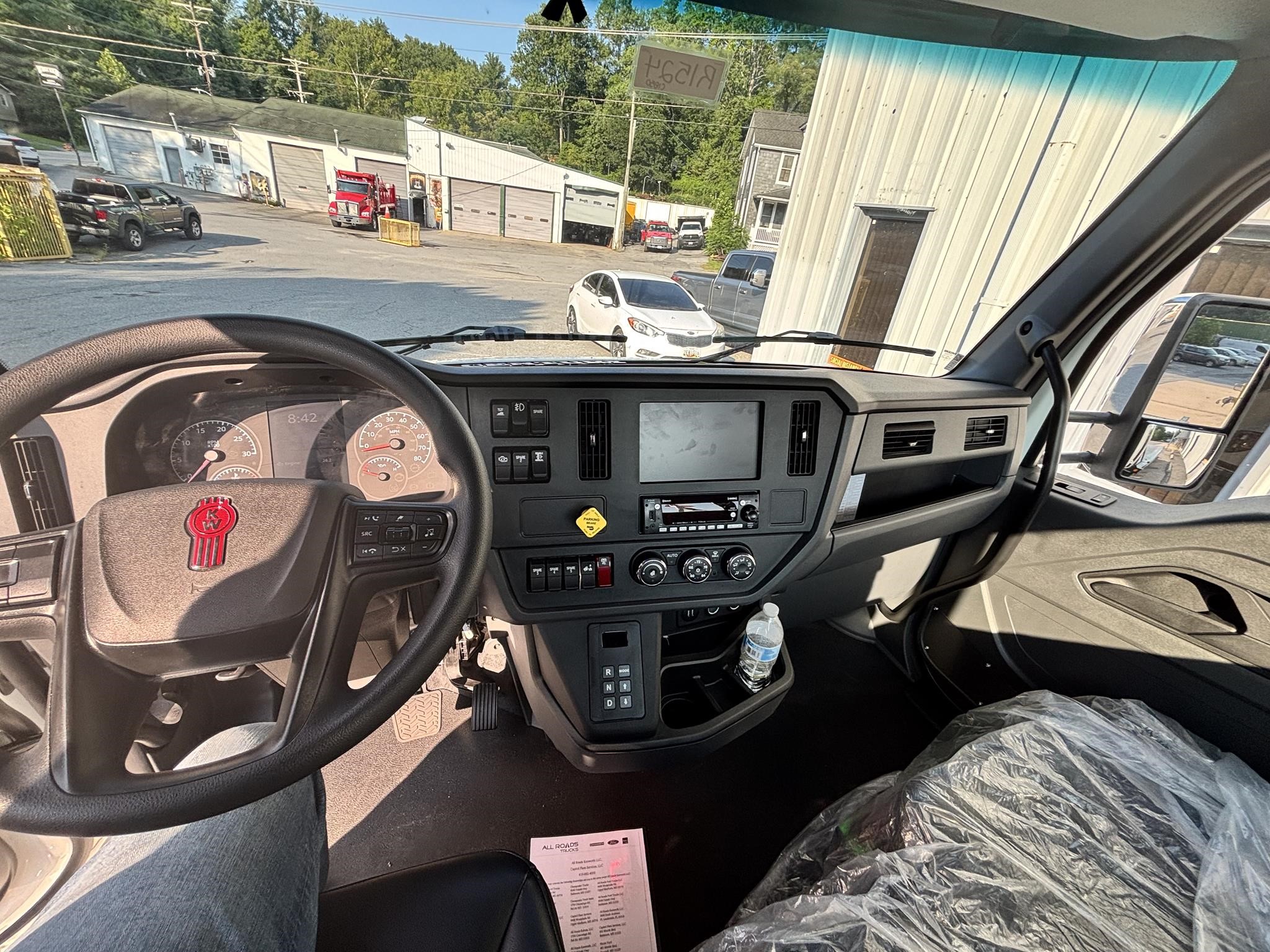 2027 KENWORTH T280 thumbnail 5