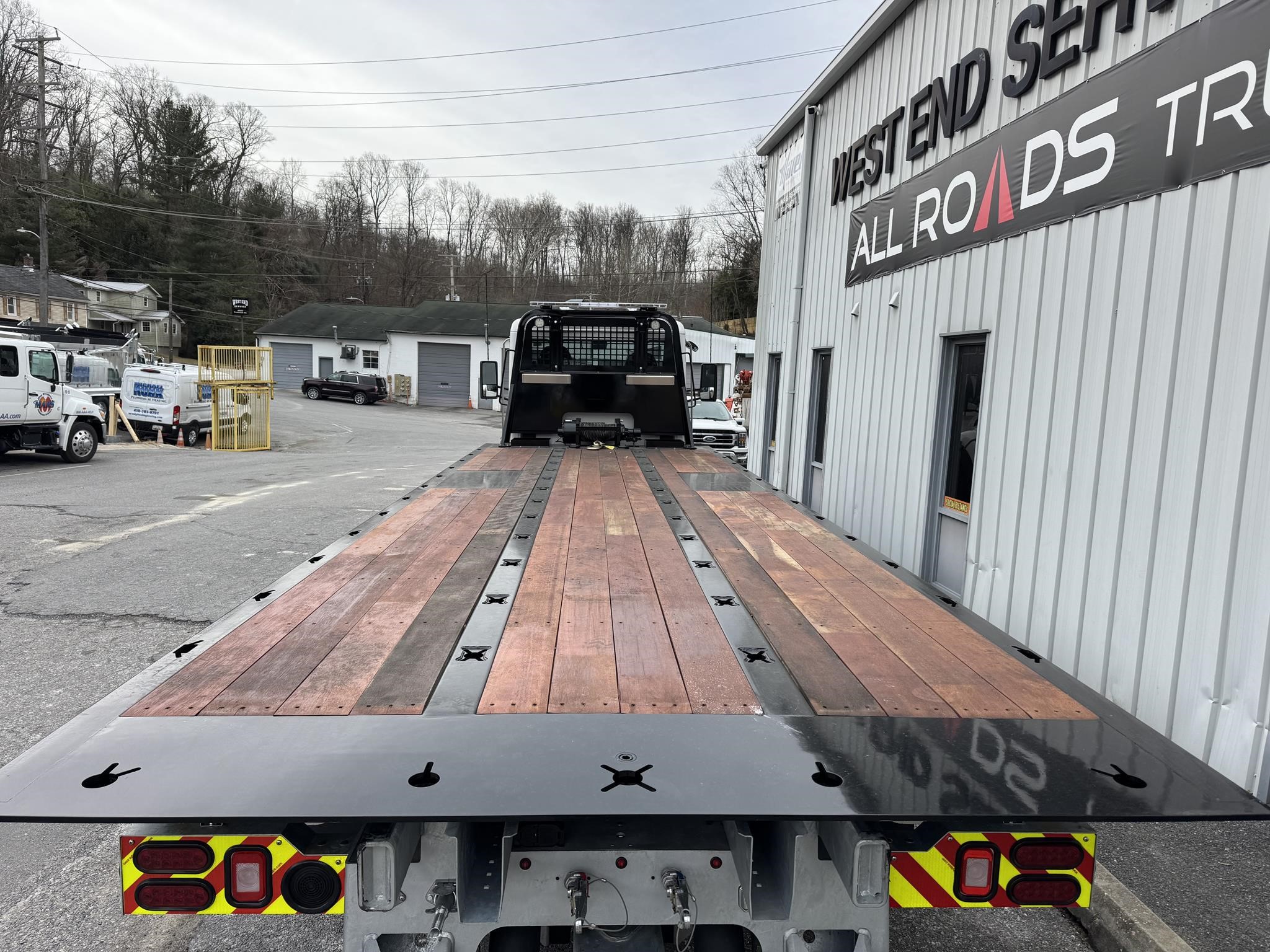 2027 PETERBILT 548 thumbnail 13