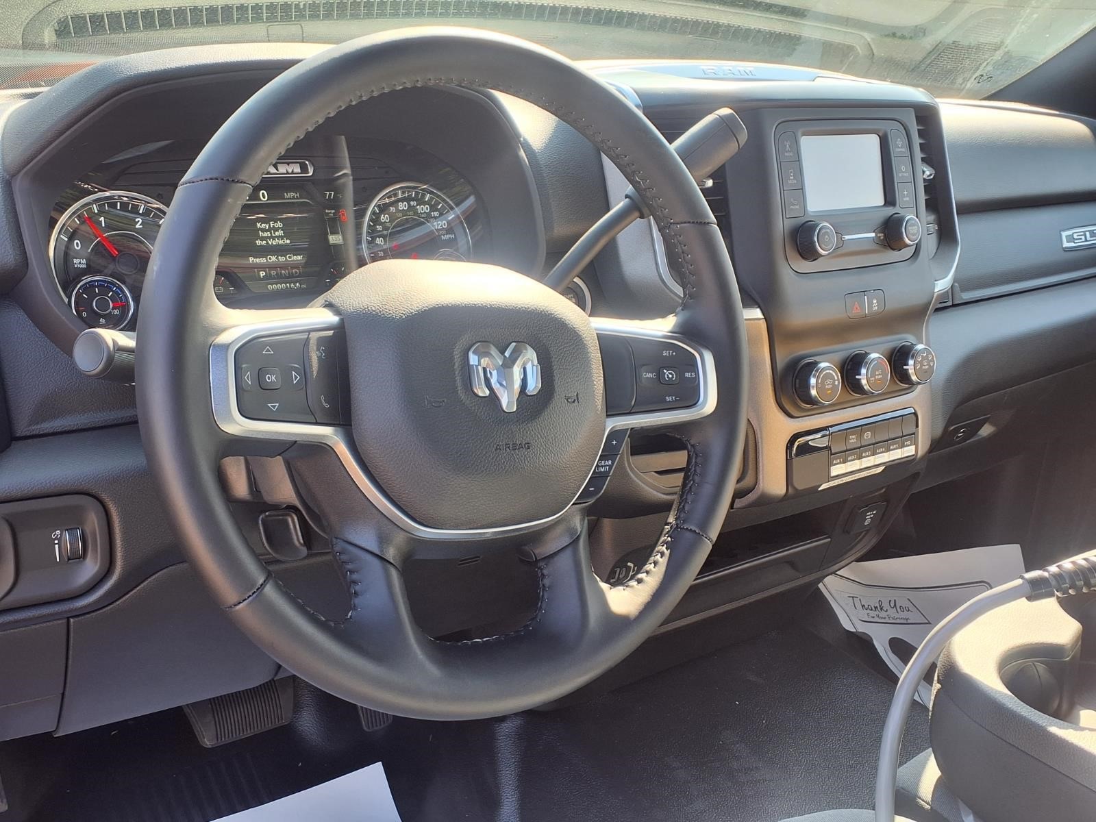 2024 RAM 5500 HD SLT thumbnail 4
