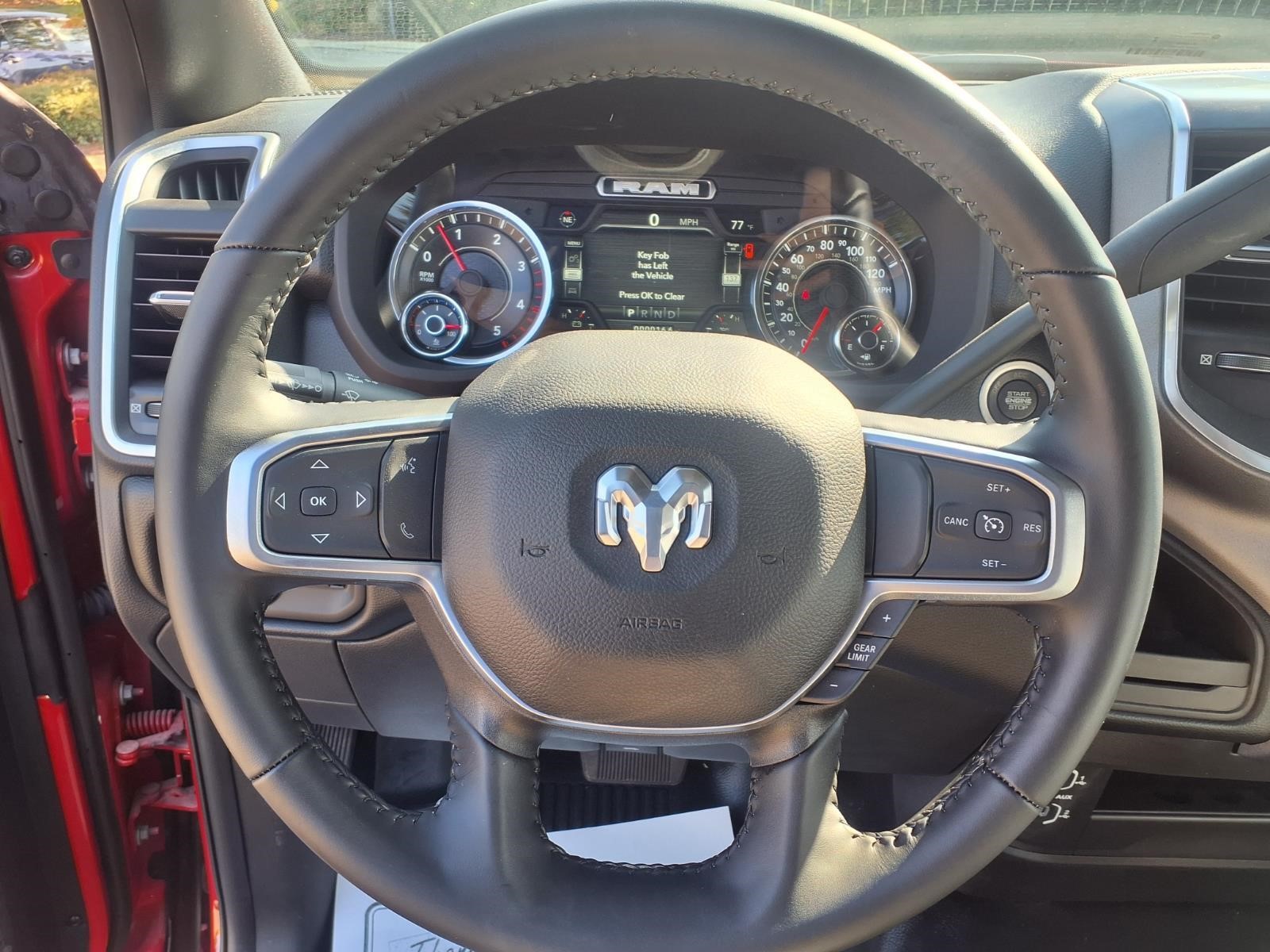 2024 RAM 5500 HD SLT thumbnail 12