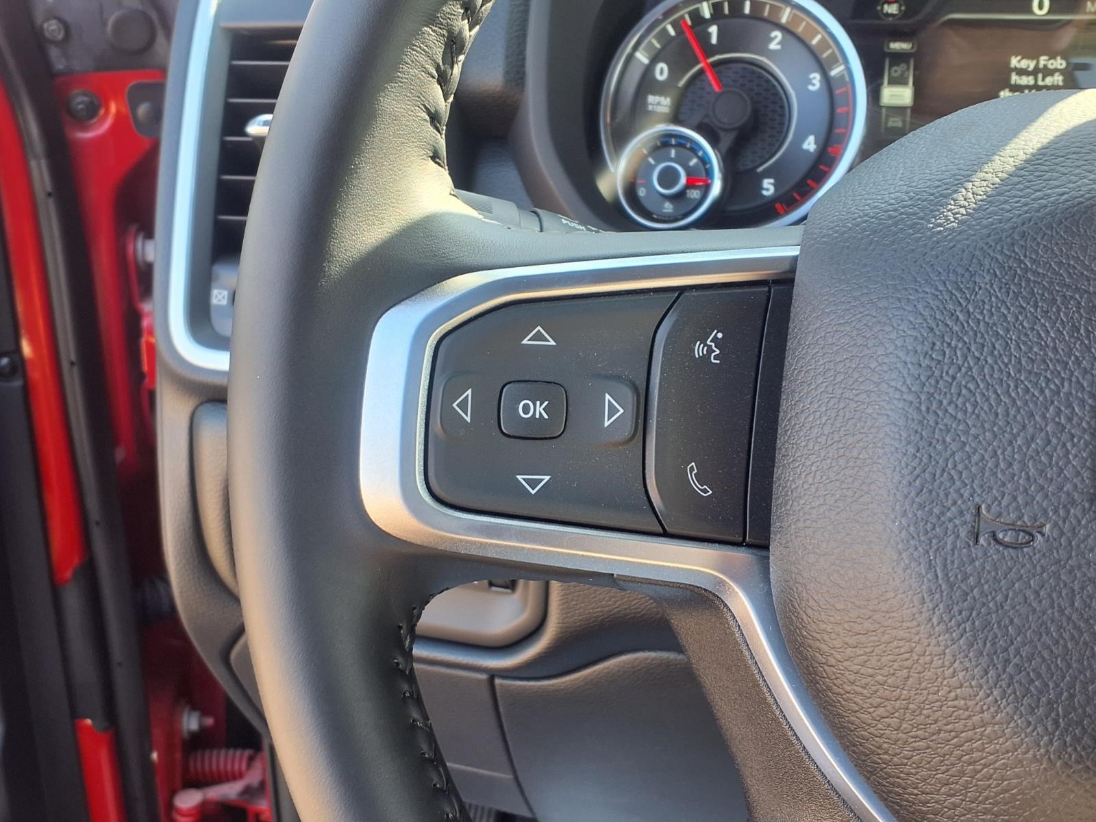 2024 RAM 5500 HD SLT thumbnail 13