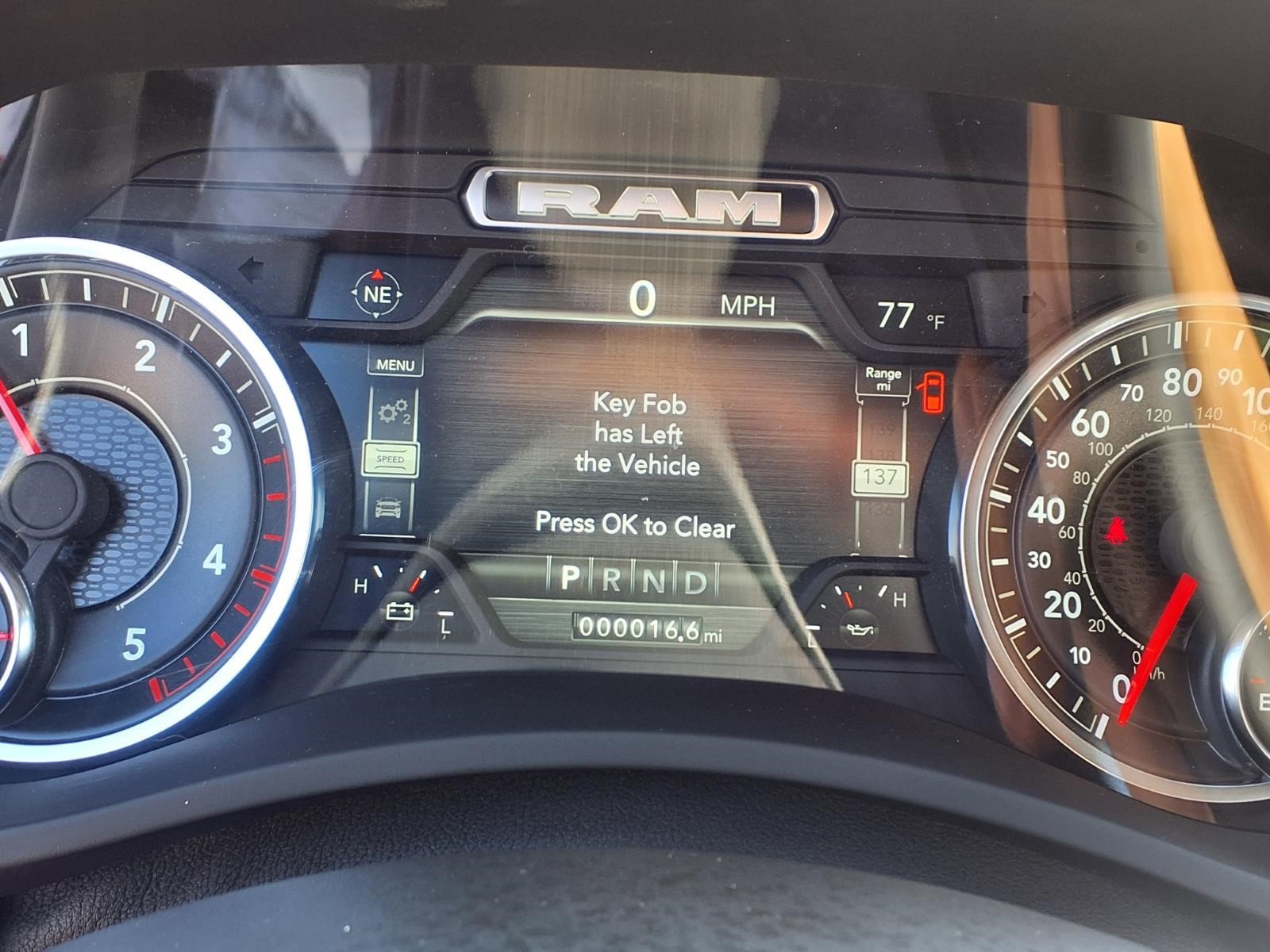 2024 RAM 5500 HD SLT thumbnail 15