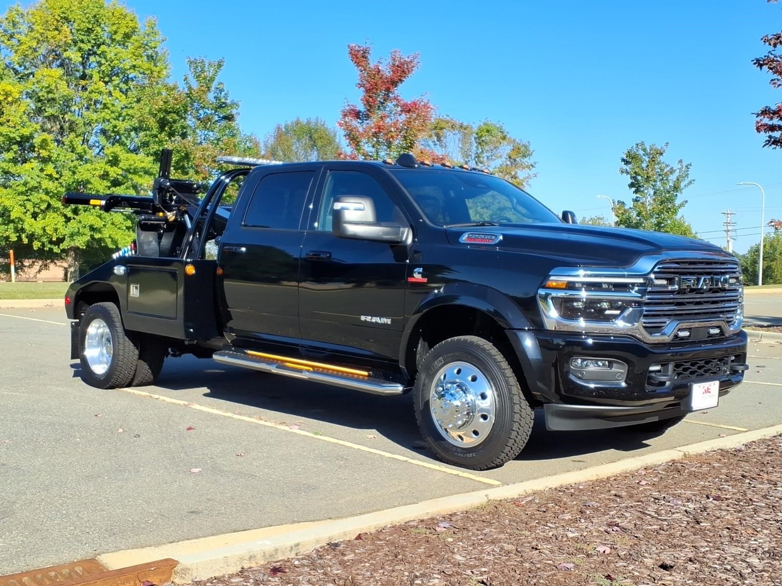2026 RAM 5500 LARAMIE photo 1