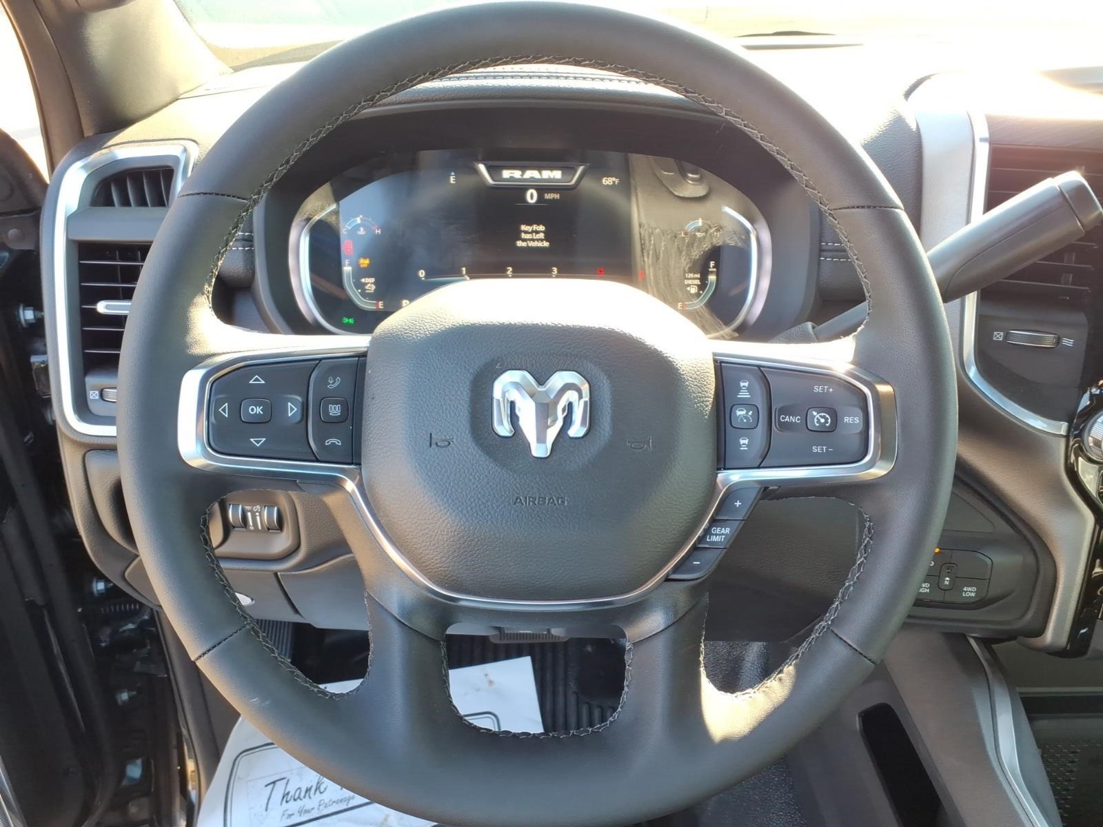2026 RAM 5500 LARAMIE thumbnail 10