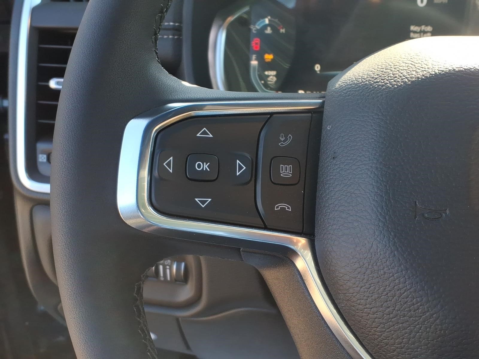 2026 RAM 5500 LARAMIE thumbnail 11