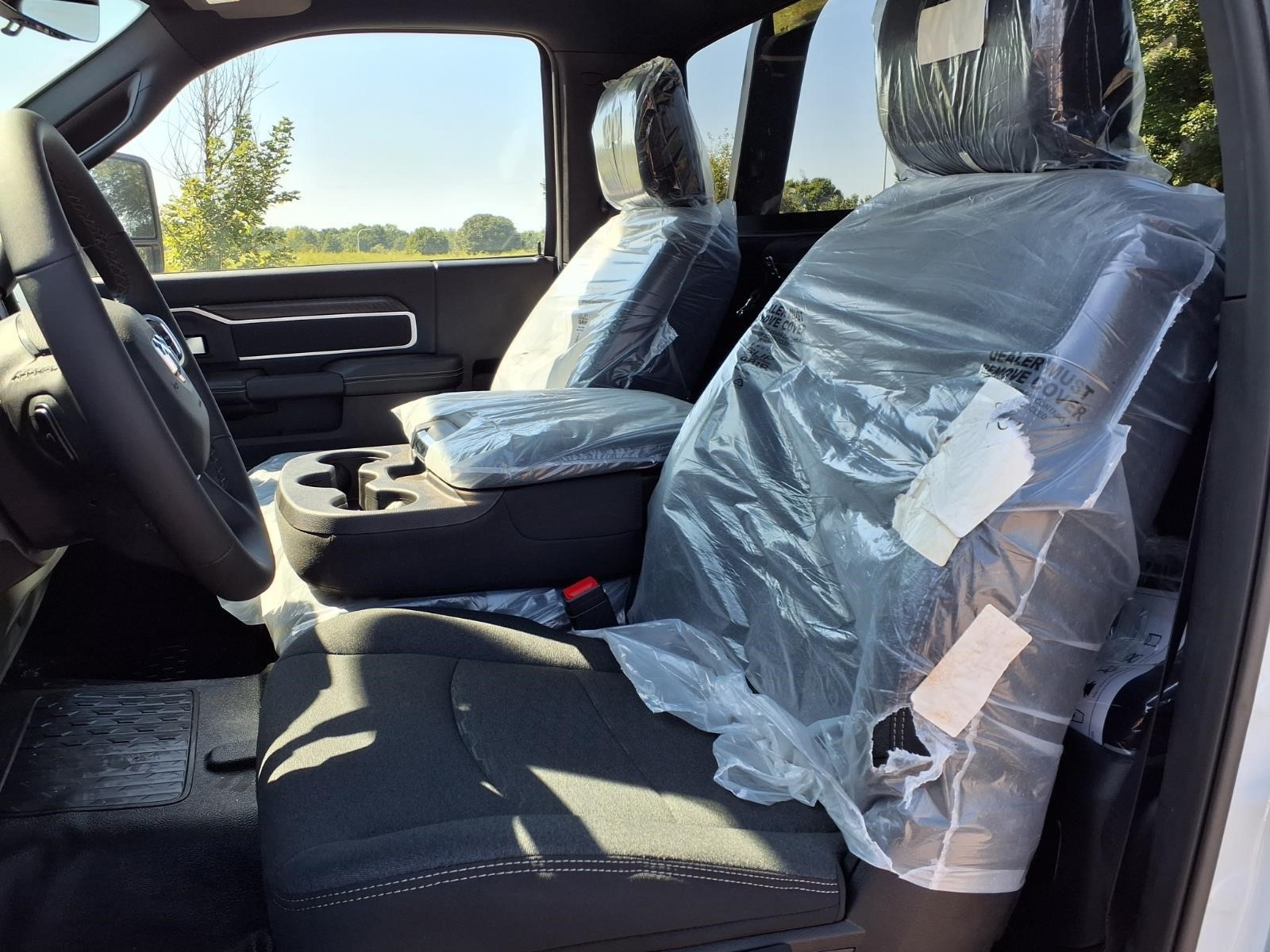 2026 RAM 5500 BIG HORN thumbnail 16