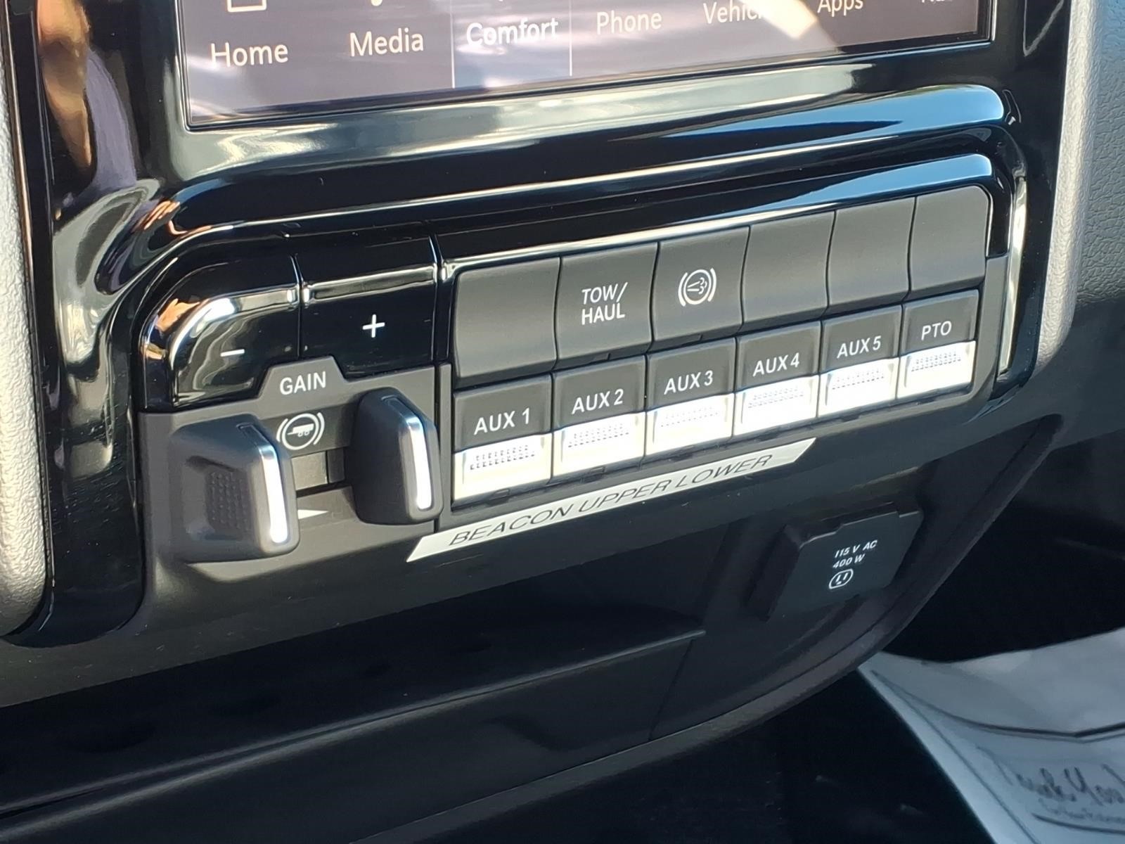 2027 RAM 5500 BIG HORN thumbnail 7