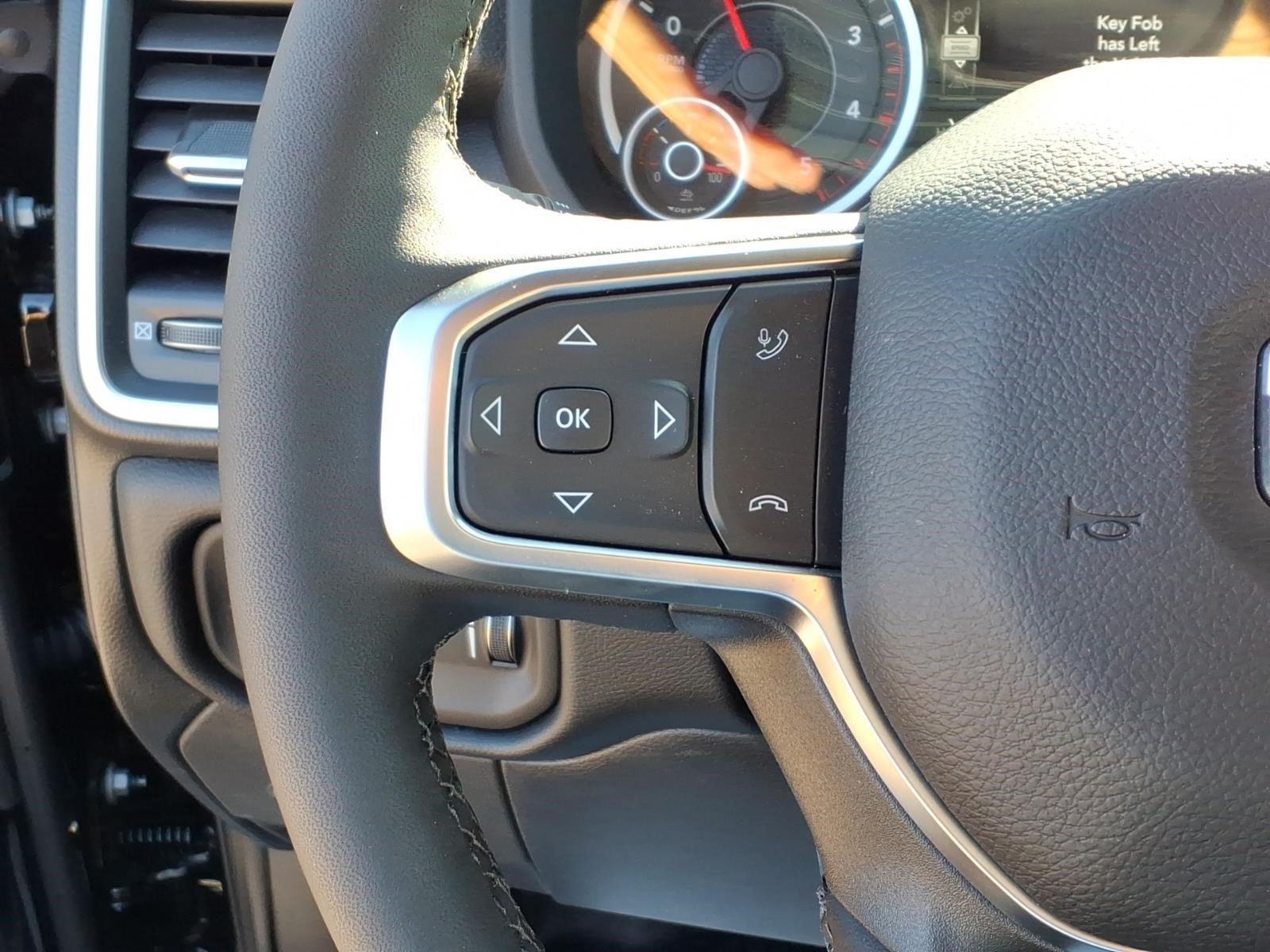 2026 RAM 4500 BIG HORN thumbnail 12