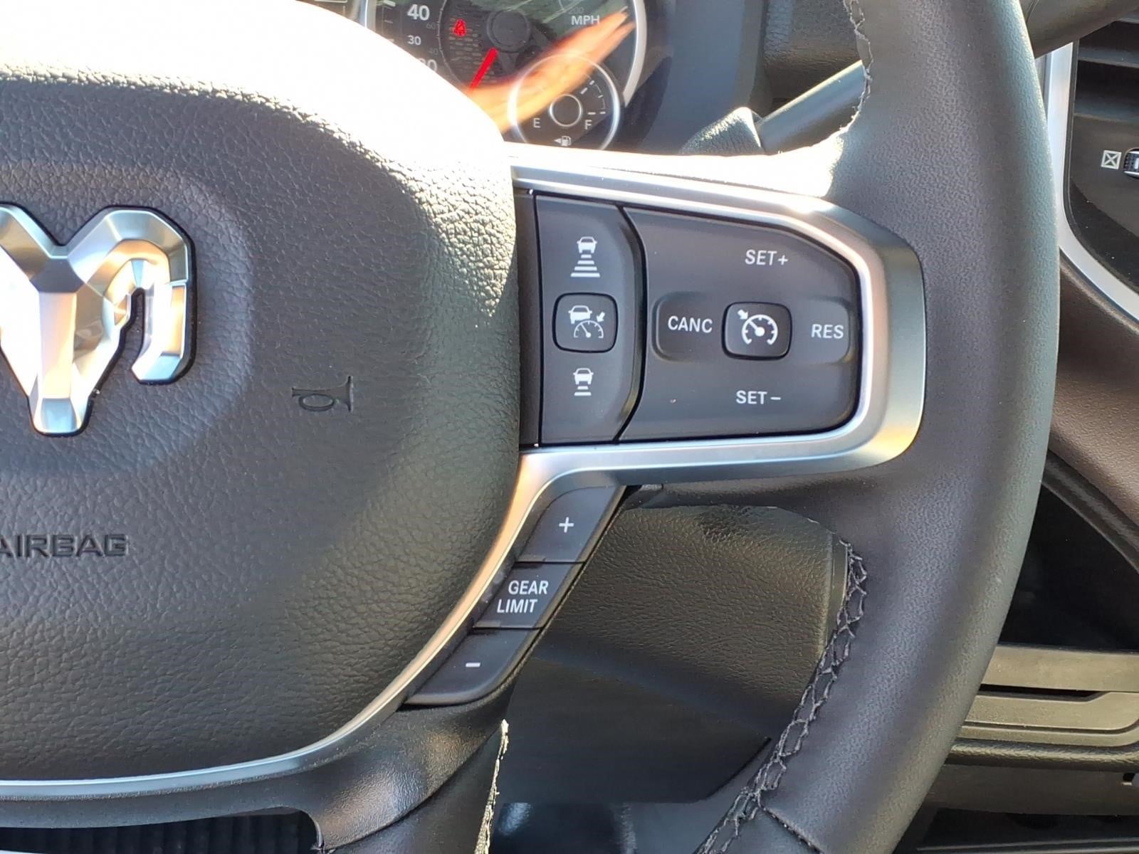 2026 RAM 4500 BIG HORN thumbnail 13