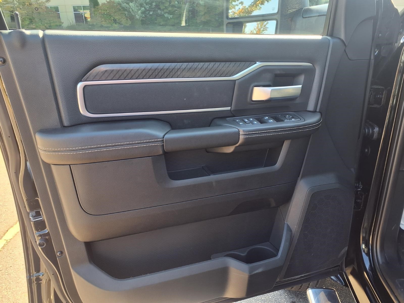 2026 RAM 5500 BIG HORN thumbnail 18