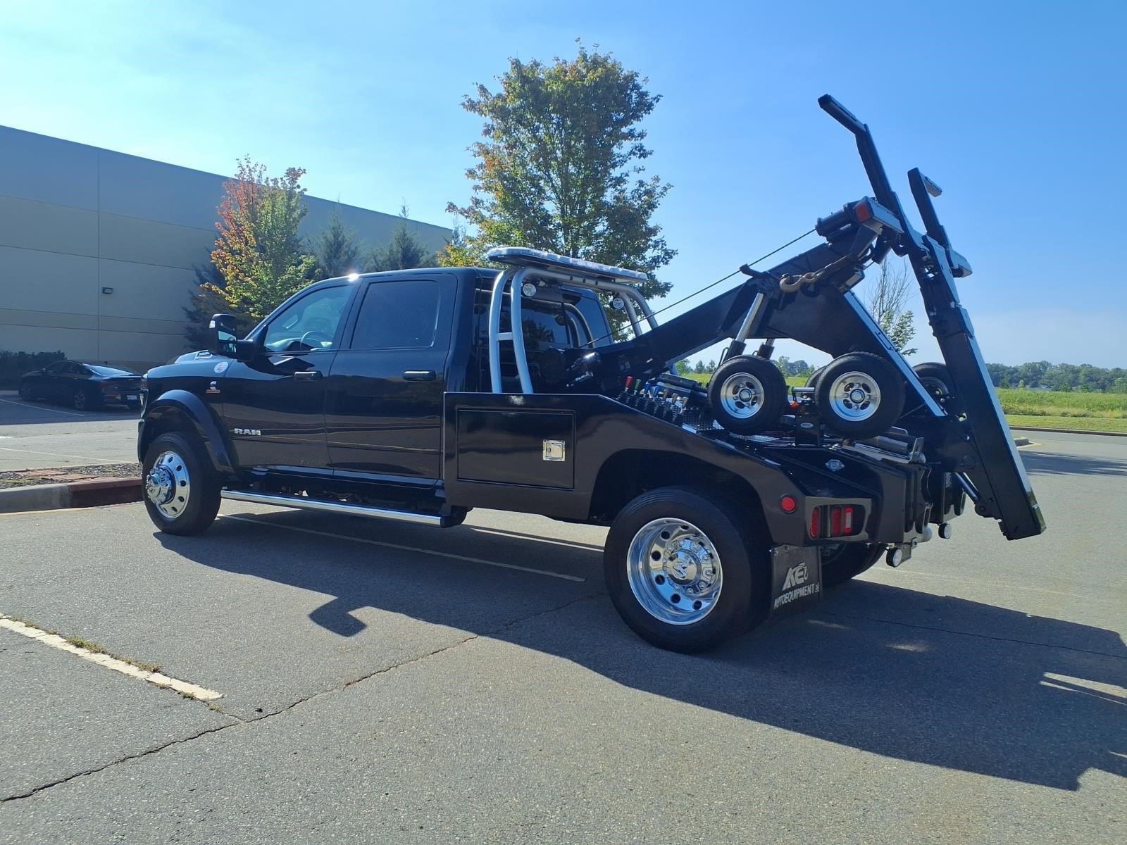 2026 RAM 5500 BIG HORN thumbnail 26