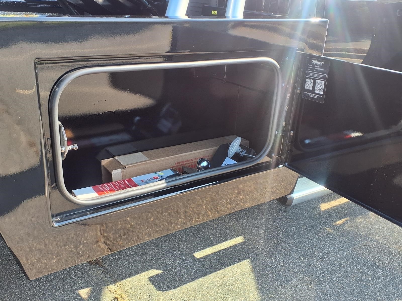 2026 RAM 5500 BIG HORN thumbnail 32