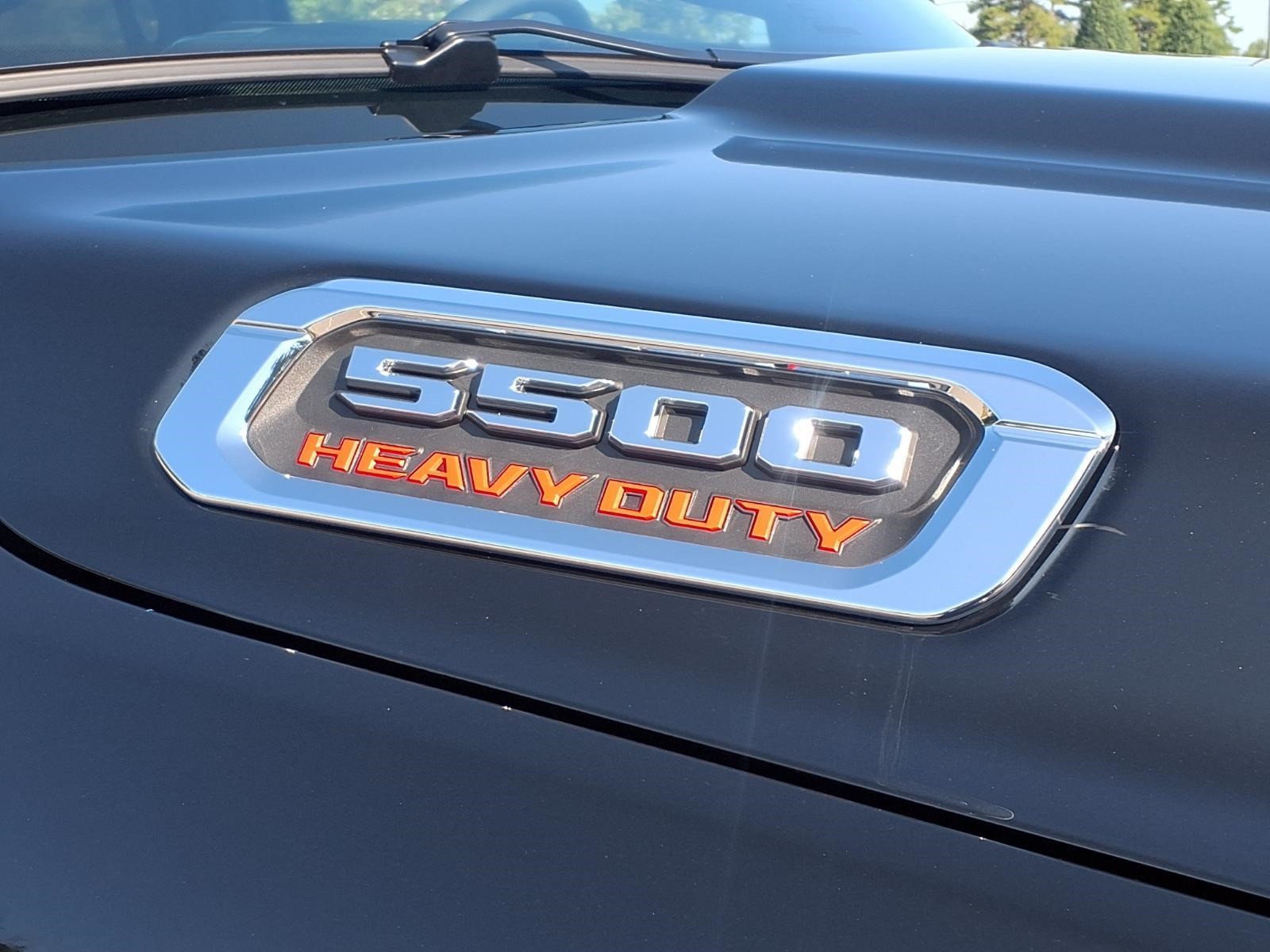 2026 RAM 5500 BIG HORN thumbnail 34