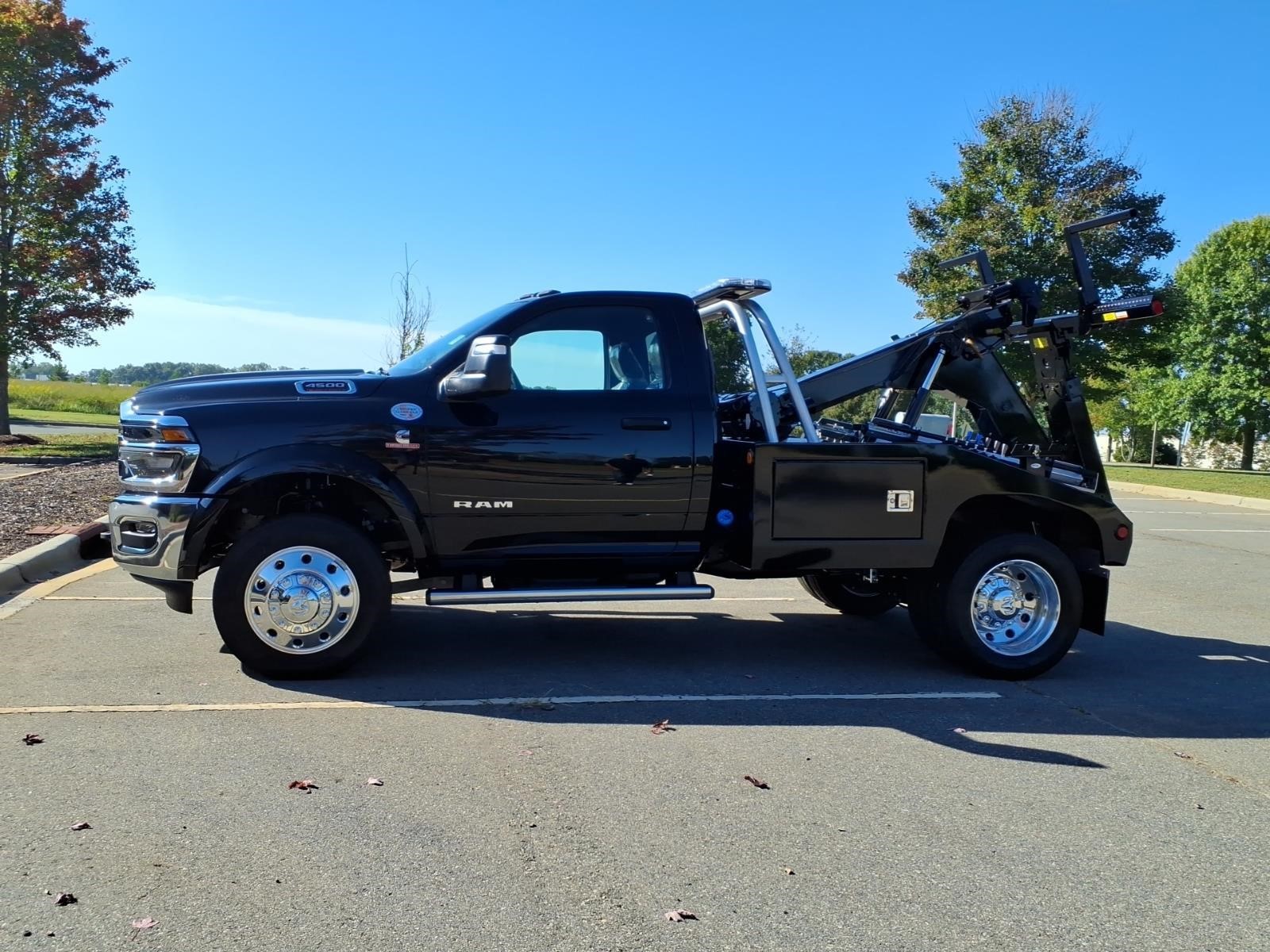 2027 RAM 4500 BIG HORN thumbnail 19