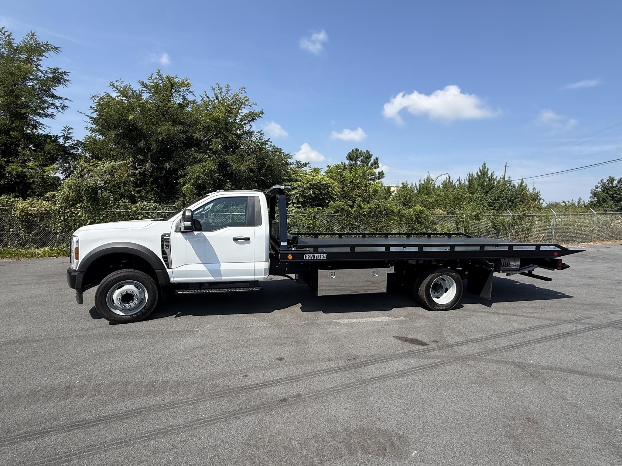 2025 FORD F550 SD XL photo 1