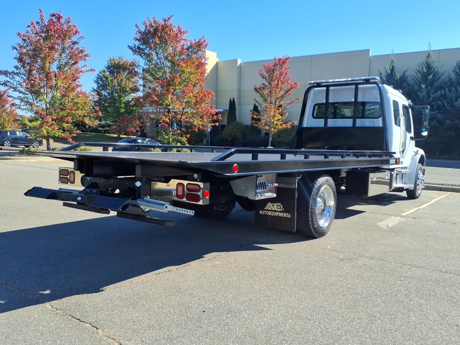 2026 FREIGHTLINER M2 106 thumbnail 26