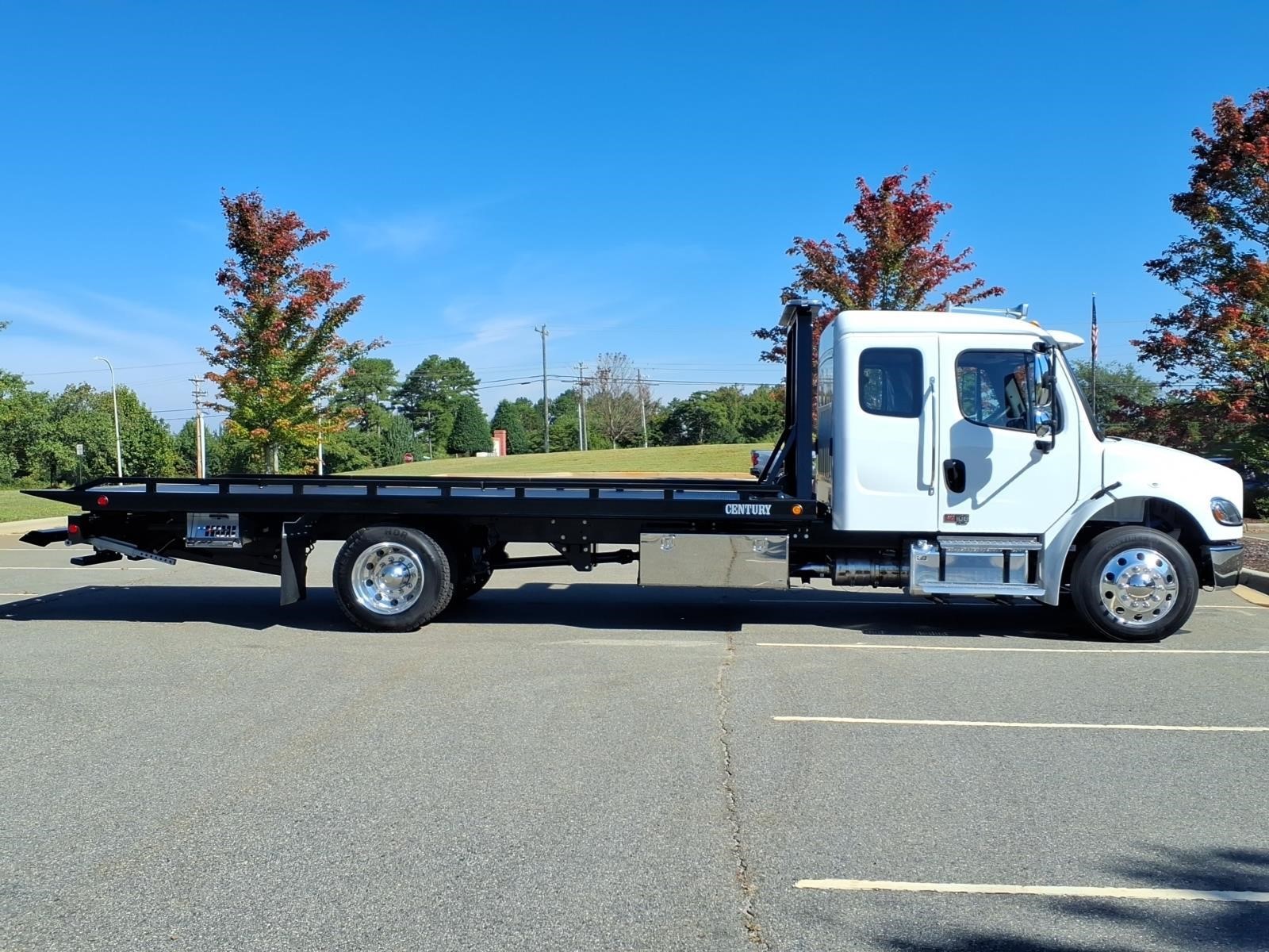 2026 FREIGHTLINER M2 106 thumbnail 32