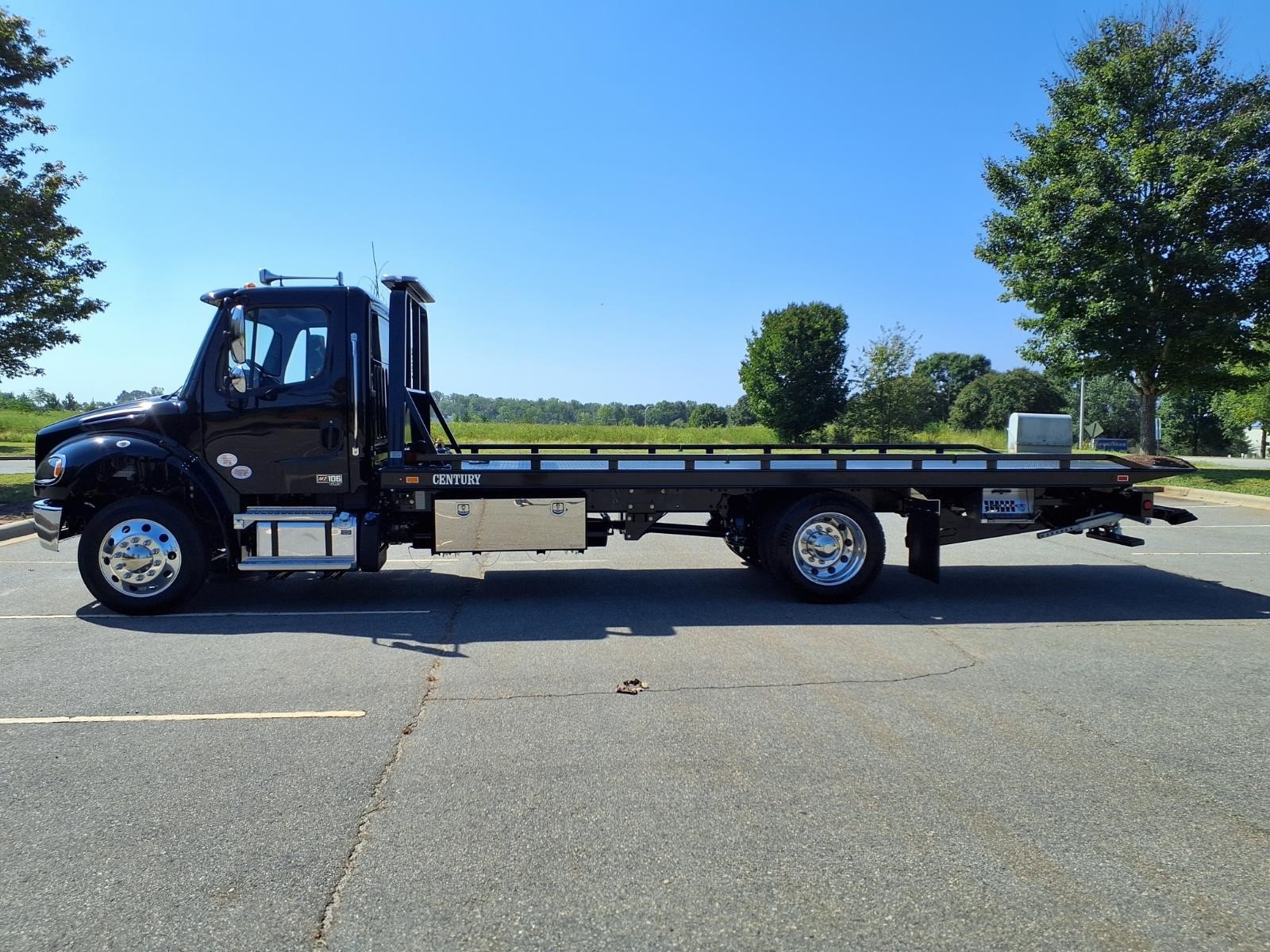 2027 FREIGHTLINER BUSINESS CLASS M2 106 thumbnail 17