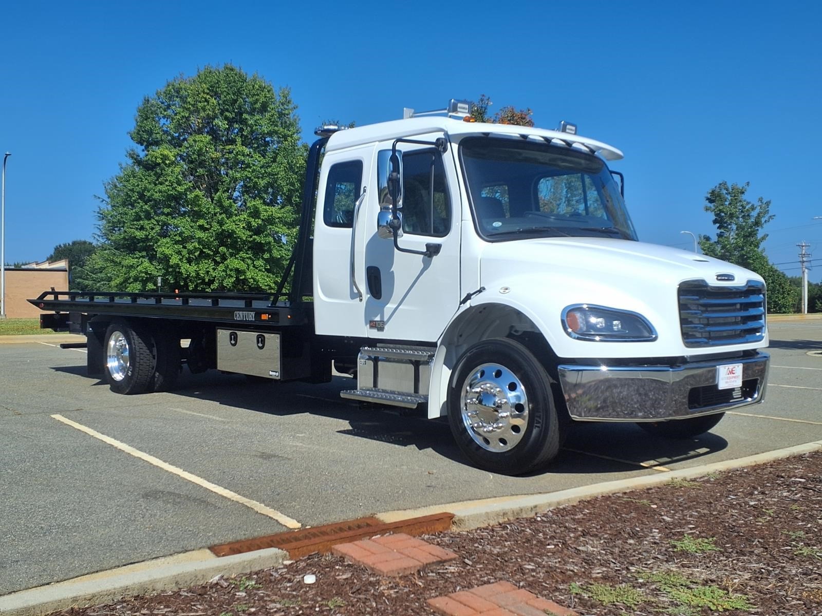 2027 FREIGHTLINER BUSINESS CLASS M2 106