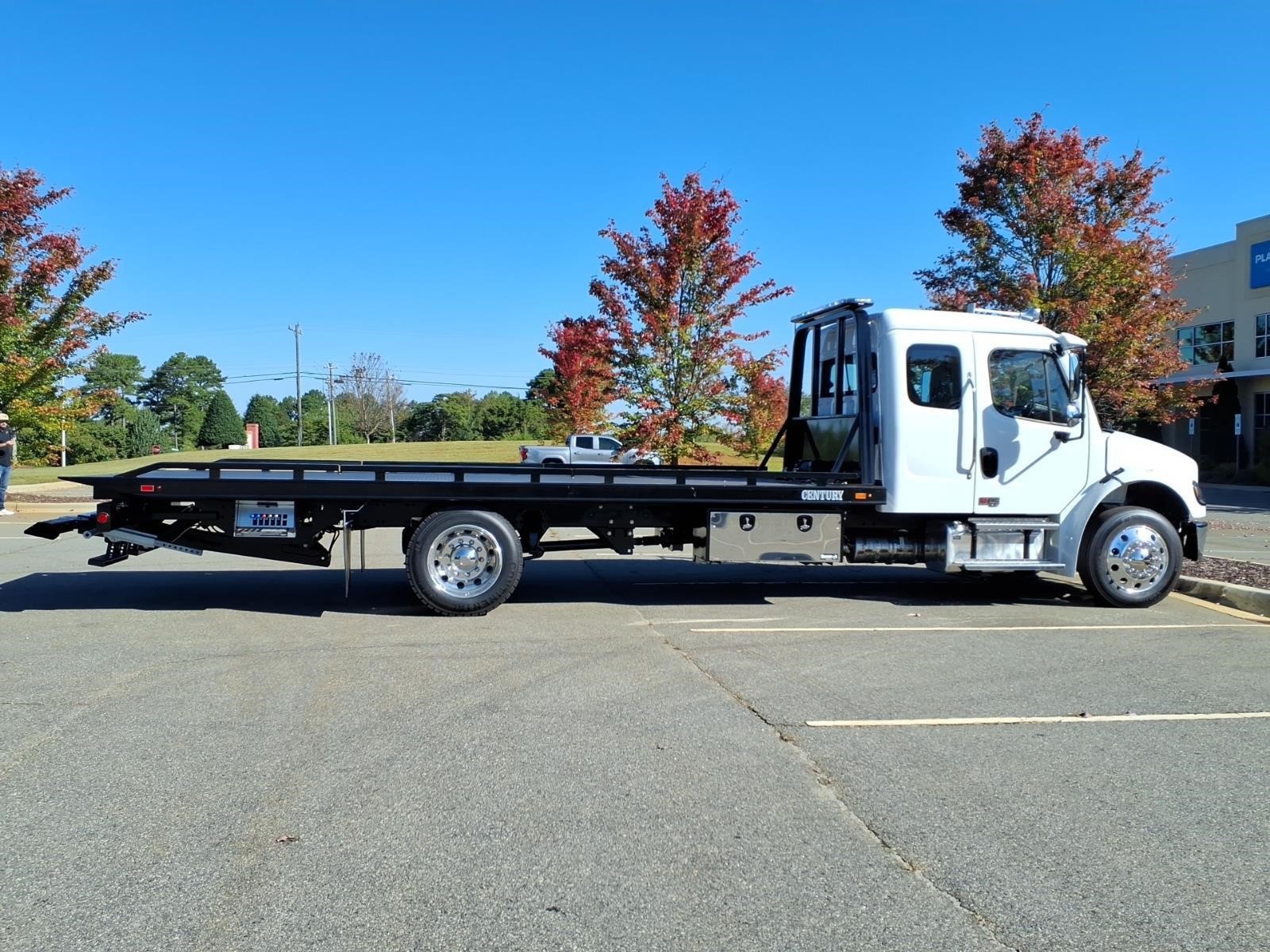 2027 FREIGHTLINER M2 106 thumbnail 30