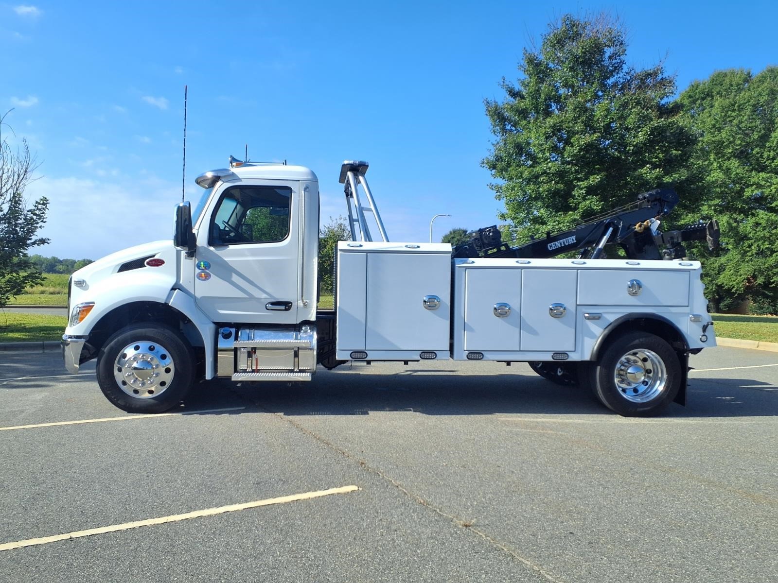 2027 PETERBILT 537 thumbnail 25