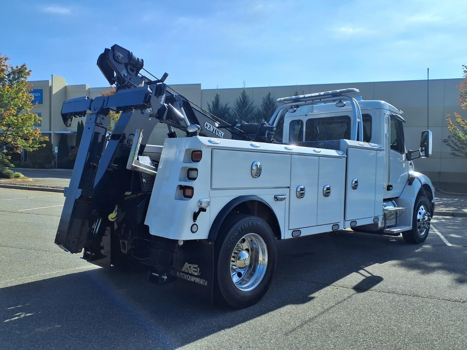 2027 PETERBILT 537 thumbnail 28