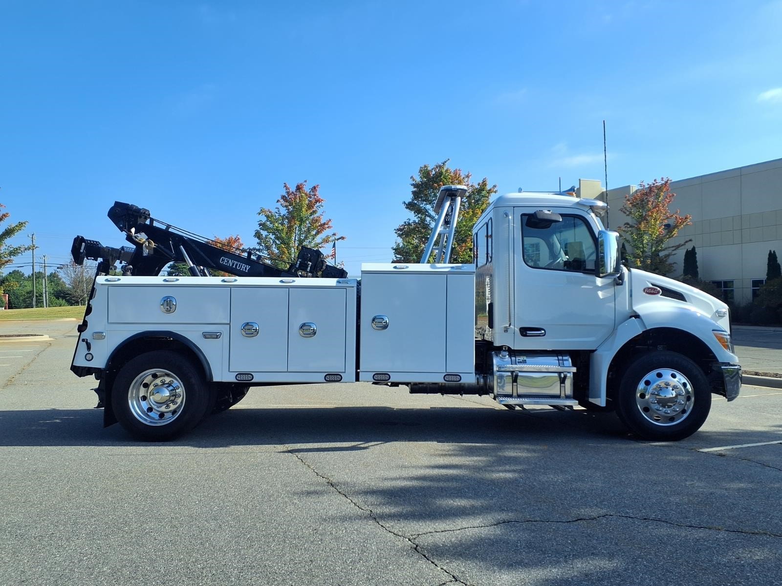 2027 PETERBILT 537 thumbnail 36